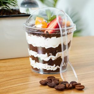 Ly nhựa mousse tròn nắp cầu là sản phẩm có hình dáng sang trọng bắt mắt bởi hình dáng tổng thể nắp tròn, bầu trông khá ngộ nghĩnh và độc đáo.