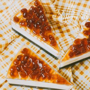 Hộp Mica Tam Giác Đựng Bánh Lạnh - Panna Cotta - Tiramisu - Trà Sữa Trân Châu - LC-48