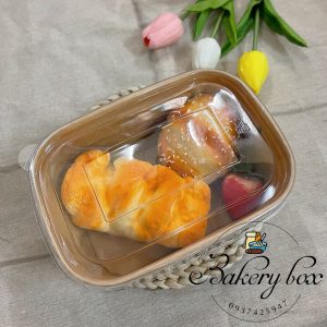 Kích thước: dài 14cm x ngang 9cm, đáy 7cm Đáy được làm từ giấy có 2 lớp PE chống nước. Mặt trong của tô giấy nâu được bọc màng PE và dán nhiệt, có nắp nhựa trong suốt nhìn thấy thức ăn. Thích hợp mang đi du lịch dã ngoại, tiện lợi đựng các thực phẩm, bánh, cơm... Mua sỉ liên hệ Liên hệ (điện thoại / zalo) : 0937.425.947 Địa chỉ cửa hàng : 1540 Võ Văn Kiệt, P7, Q6