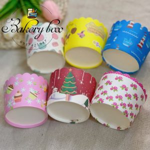 Số lượng: 50 cái 1 cây = 50 cái Đường kính đáy: 6cm Đường kính miệng: 7cm Cao: 5,5 cm Chất liệu: Giấy cứng, có thể đổ bột nướng mà không cần khuôn nhôm, do làm bằng chất liệu giấy cứng nên giữ được hình dáng bánh rất tốt Đặc biệt không cháy trong lò nướng ở nhiệt độ cao Dùng để đựng bánh muffin, cupcake độc đáo, dễ dàng Nhiều màu sắc, họa tiết đẹp mắt và giao hàng ngẫu nhiên. do hàng về từng đợt - khi giao mẫu chúng tôi sẽ giao mẫu có sẵn . Bán theo lốc 50 cái Khách mua sỉ 1 thùng 60 cây x 50c =3000 cái Phân phối toàn quốc Liên hệ (điện thoại / zalo) : 0937.425.947 Địa chỉ cửa hàng : 1540 Võ Văn Kiệt, P7, Q6