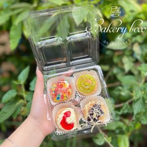 🌀 Kích thước : 14cm (dài) x 14cm (ngang) x 5cm (cao) 📐 Kích thước lọt lòng của từng ô bánh : 5.5cm x 5.5cm x 4,5cm 📌 Thích hợp đựng bánh tiramisu nhiều vị, bánh trung thu mini, mochi 📞 Mua sỉ liên hệ 🛵 Cần gấp hãy đặt hoả tốc 🙋🏻♀️ Liên hệ (điện thoại / zalo) : 0937.425.947 🏠 Địa chỉ cửa hàng : 1540 Võ Văn Kiệt, P7, Q6