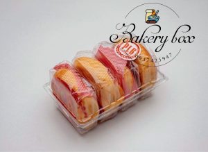 Kích thước: cao 7cm x dài 13.5cm Kích thước 1 ô nhỏ 3cm Hộp đựng bánh pía 4 ô Liên hệ (điện thoại / zalo) : 0937.425.947 Địa chỉ cửa hàng : 1540 Võ Văn Kiệt, P7, Q6