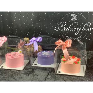 🌸 Kích thước: 15cm x 15cm x 18cm 🍄 Đựng vừa bánh kem size 14 🍰 Chất liệu: mica trong suốt 🎂 Sản phẩm được làm từ nhựa trong thực phẩm, bảo đảm an toàn vệ sinh 🥧 Thiết kế có quai xách tiện lợi 📞 Mua sỉ liên hệ 🛵 Cần gấp hãy đặt hoả tốc 🙋🏻♀️ Liên hệ (điện thoại / zalo) : 0937.425.947 🏠 Địa chỉ cửa hàng : 1540 Võ Văn Kiệt, P7, Q6