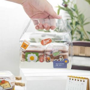 🍰 Kích thước: 9cm x 9cm x 16cm 🍮 Hộp trong mica đựng bánh, quà tặng... 🎂 Trong suốt nhìn thấy đồ vật, thức ăn bên trong. 🔖 Có thể dùng hộp làm hộp quà tặng. 📞 Mua sỉ liên hệ 🛵 Cần gấp hãy đặt hoả tốc 🙋🏻♀️ Liên hệ (điện thoại / zalo) : 0937.425.947 🏠 Địa chỉ cửa hàng : 1540 Võ Văn Kiệt, P7, Q6