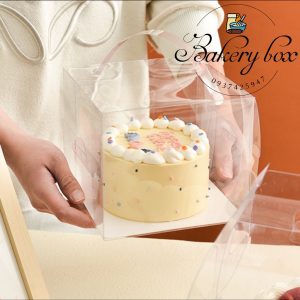 🌸 Kích thước: 15cm x 15cm x 18cm 🍄 Đựng vừa bánh kem size 14 🍰 Chất liệu: mica trong suốt 🎂 Sản phẩm được làm từ nhựa trong thực phẩm, bảo đảm an toàn vệ sinh 🥧 Thiết kế có quai xách tiện lợi 📞 Mua sỉ liên hệ 🛵 Cần gấp hãy đặt hoả tốc 🙋🏻♀️ Liên hệ (điện thoại / zalo) : 0937.425.947 🏠 Địa chỉ cửa hàng : 1540 Võ Văn Kiệt, P7, Q6