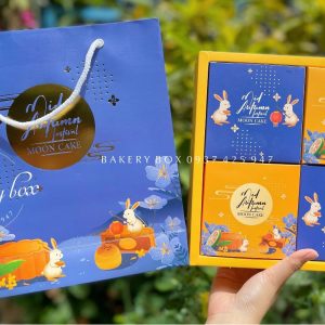 🏮 Set hộp túi cung trăng thỏ ngọc đựng bánh trung thu 150g - 250g 🥮 Chất liệu: Giấy cao cấp 📐 Khay hộp: 23cm x 23cm x 6.6cm 📐 Túi: 24.5cm x 27.5cm x 8cm 📞 Mua sỉ liên hệ 🛵 Cần gấp hãy đặt hoả tốc 🙋🏻‍♀️ Liên hệ (điện thoại / zalo) : 0937.425.947 🏠 Địa chỉ cửa hàng : 1540 Võ Văn Kiệt, P7, Q6