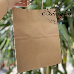 🌈 Kích thước: 21cm (ngang) x 27cm (cao) x 15cm (rộng) 🧁 Túi giấy quai xách đựng thức ăn, mỹ phẩm... 📞 Mua sỉ liên hệ 🛵 Cần gấp hãy đặt hoả tốc 🙋🏻♀️ Liên hệ (điện thoại / zalo) : 0937.425.947 🏠 Địa chỉ cửa hàng : 1540 Võ Văn Kiệt, P7, Q6