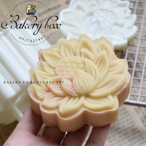 🥮 Kích thước hoa sen: 74mm (dài) x 60mm (rộng) 🎐 Quy cách: 1 khuôn nhấn + 1 mặt hoa sen 🏮 Khuôn bánh thân thiện với môi trường, tái sử dụng nhiều lần, tiết kiệm thời gian, sử dụng thuận tiện và vệ sinh với sự khéo léo tinh tế 📞 Mua sỉ liên hệ 🛵 Cần gấp hãy đặt hoả tốc 🙋🏻♀️ Liên hệ (điện thoại / zalo) : 0937.425.947 🏠 Địa chỉ cửa hàng : 1540 Võ Văn Kiệt, P7, Q6