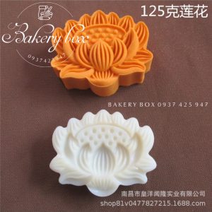 🥮 Kích thước hoa sen: 74mm (dài) x 60mm (rộng) 🎐 Quy cách: 1 khuôn nhấn + 1 mặt hoa sen 🏮 Khuôn bánh thân thiện với môi trường, tái sử dụng nhiều lần, tiết kiệm thời gian, sử dụng thuận tiện và vệ sinh với sự khéo léo tinh tế 📞 Mua sỉ liên hệ 🛵 Cần gấp hãy đặt hoả tốc 🙋🏻♀️ Liên hệ (điện thoại / zalo) : 0937.425.947 🏠 Địa chỉ cửa hàng : 1540 Võ Văn Kiệt, P7, Q6