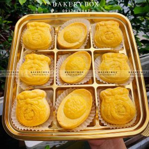 🥨 HỘP 9 NGĂN ĐẾ VÀNG ĐỰNG BÁNH MINI 🥨〰 Kích thước: 21cm x 21cm x 5cm 〰 Kích thước mỗi ô vuông: 6cm 🍬 Sản phẩm thích hợp dùng đựng bánh mochi, bánh thỏi vàng, bánh dứa... ————————————— 📞 Mua sỉ liên hệ 🛵 Cần gấp hãy đặt hoả tốc 🙋🏻♀️ Liên hệ (điện thoại / zalo) : 0937.425.947 ⏰ Thời gian: 9h - 17h (Trước khi qua gọi hoặc nhắn tin cho shop để chuẩn bị hàng giúp mình nhé ạ) 🏠 Địa chỉ cửa hàng : 1540 Võ Văn Kiệt, P7, Q6