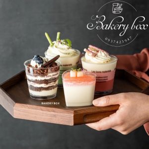 🍮 LY NHỰA NẮP CẦU ĐỰNG MOUSSE 🍮🌵 Kích thước: 7cm (cao) x 5.2cm (đáy) x 7.5cm (miệng)
🌵 Dung tích: 180ml
🌵 Ly nhựa mousse tròn nắp cầu là sản phẩm có hình dáng sang trọng bắt mắt bởi hình dáng tổng thể nắp tròn, bầu trông khá ngộ nghĩnh và độc đáo.
🌵 Ly nhựa mousse tròn không chỉ hình dáng mà còn đẹp, làm từ nhựa PE. Sản phẩm có màu trắng trong, bóng láng đảm bảo chất lượng tiêu chuẩn an toàn vệ sinh thực phẩm. Phần thân có kích thước vừa vặn giúp bạn đựng được lượng nước uống mang đi vừa đủ. Dùng ly nhựa nắp cầu là bạn mua cho mình một thương hiệu sành điệu lịch lãm và cao cấp.
📞 Mua sỉ liên hệ
🛵 Cần gấp hãy đặt hoả tốc
🙋🏻♀️ Liên hệ (điện thoại / zalo) : 0937.425.947
🏠 Địa chỉ cửa hàng : 1540 Võ Văn Kiệt, P7, Q6