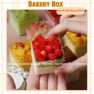 LY NHỰA VUÔNG 70ML ĐỰNG PANNA COTTA
