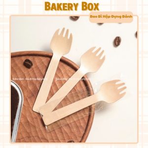 NĨA GỖ DÀI 10CM DÙNG ĂN BÁNH LẠNH